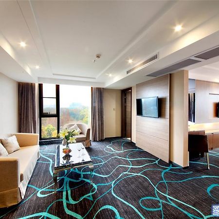 Vienna Hotel Guilin Xiangshan Park ภายนอก รูปภาพ